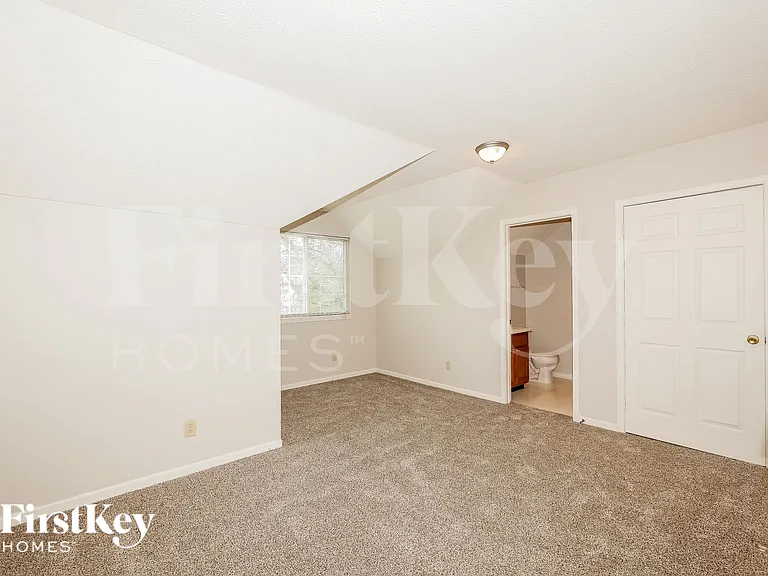 6843 Owls Nest Ct — Photo 9