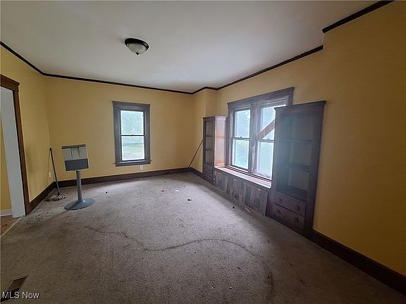 5th image of 14319 Darley Ave