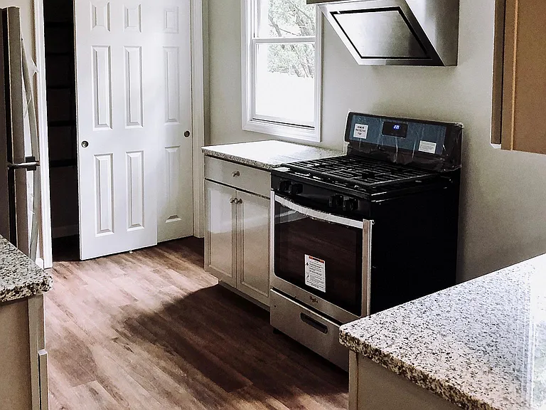 (Unit #3|2-Bed/1.5-Bath|First & Second Floor): Kitchen