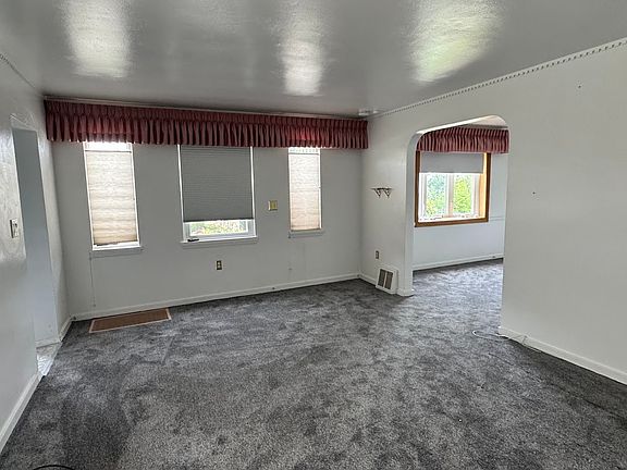 5th image of 119 Highview Dr
