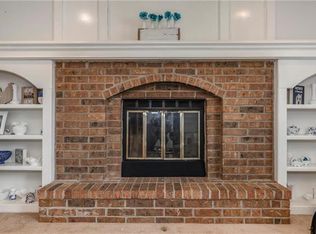 300 N Mesquite St, Olathe, KS 66061