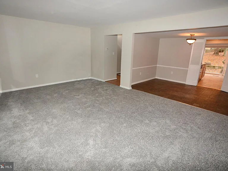 1666 Albermarle Dr — Photo 9
