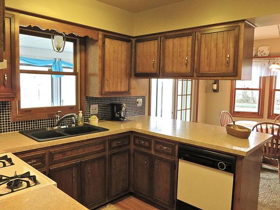 5th image of 8294 Hardwood Dr
