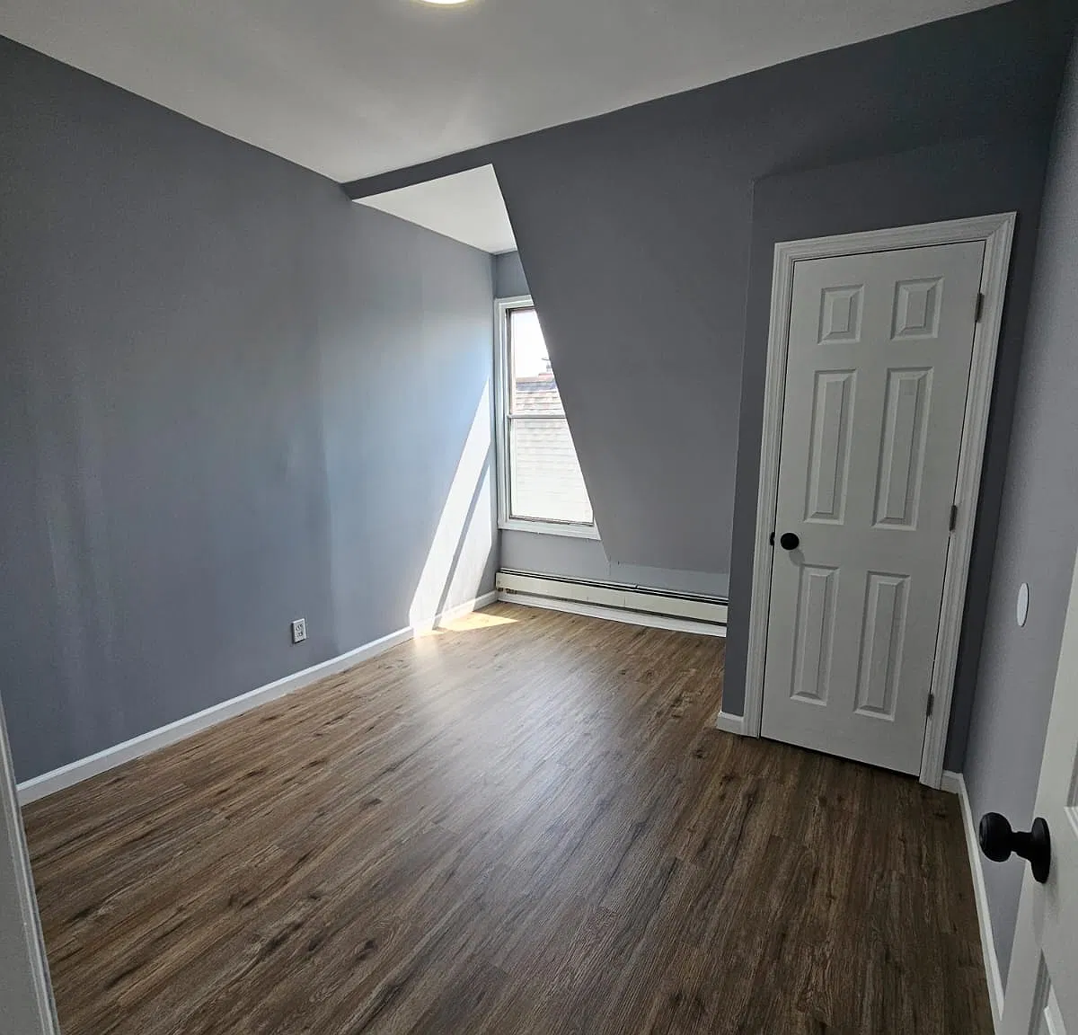 3 bed, $1,895 — Photo 4