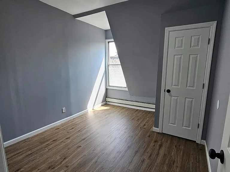 166 Ridgewood Ave #3 — Photo 5