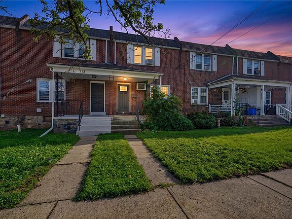 5th image of 705 Spring St
