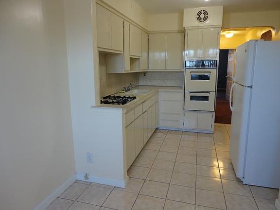 2nd image of 1261 E 83rd St #2