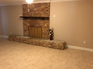 1020 Fourth St, Pine Prairie, LA 70576