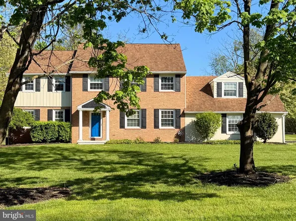 1804 Green Briar Dr, Norristown, PA 19403