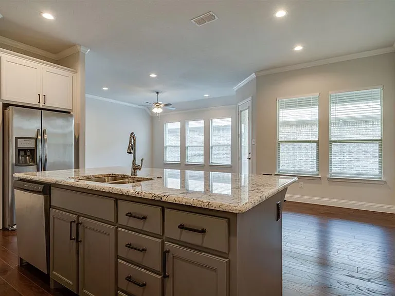 605 Boardwalk Way — Photo 21