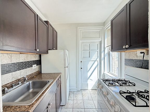 2nd image of 1367 W Estes Ave #K2