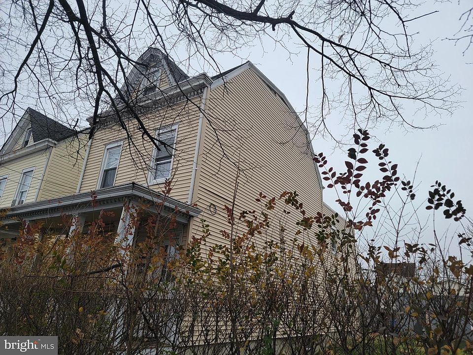 2nd image of 1813 S Broad St