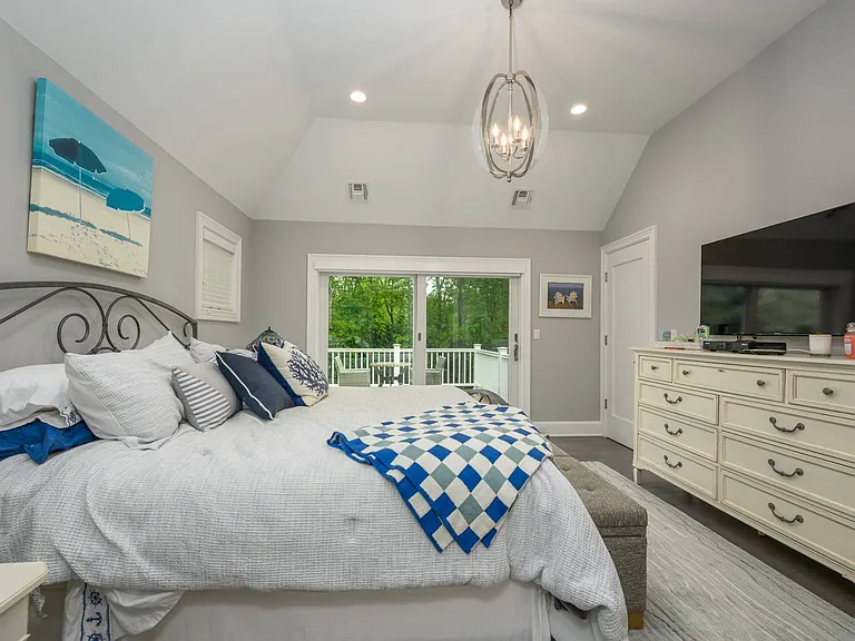 147 Warfield Way — Photo 11