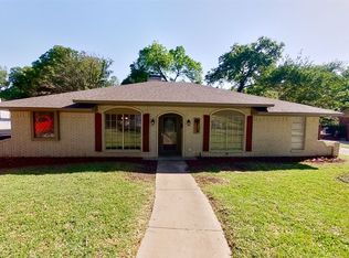 726 S Forest Ln, Duncanville, TX 75116