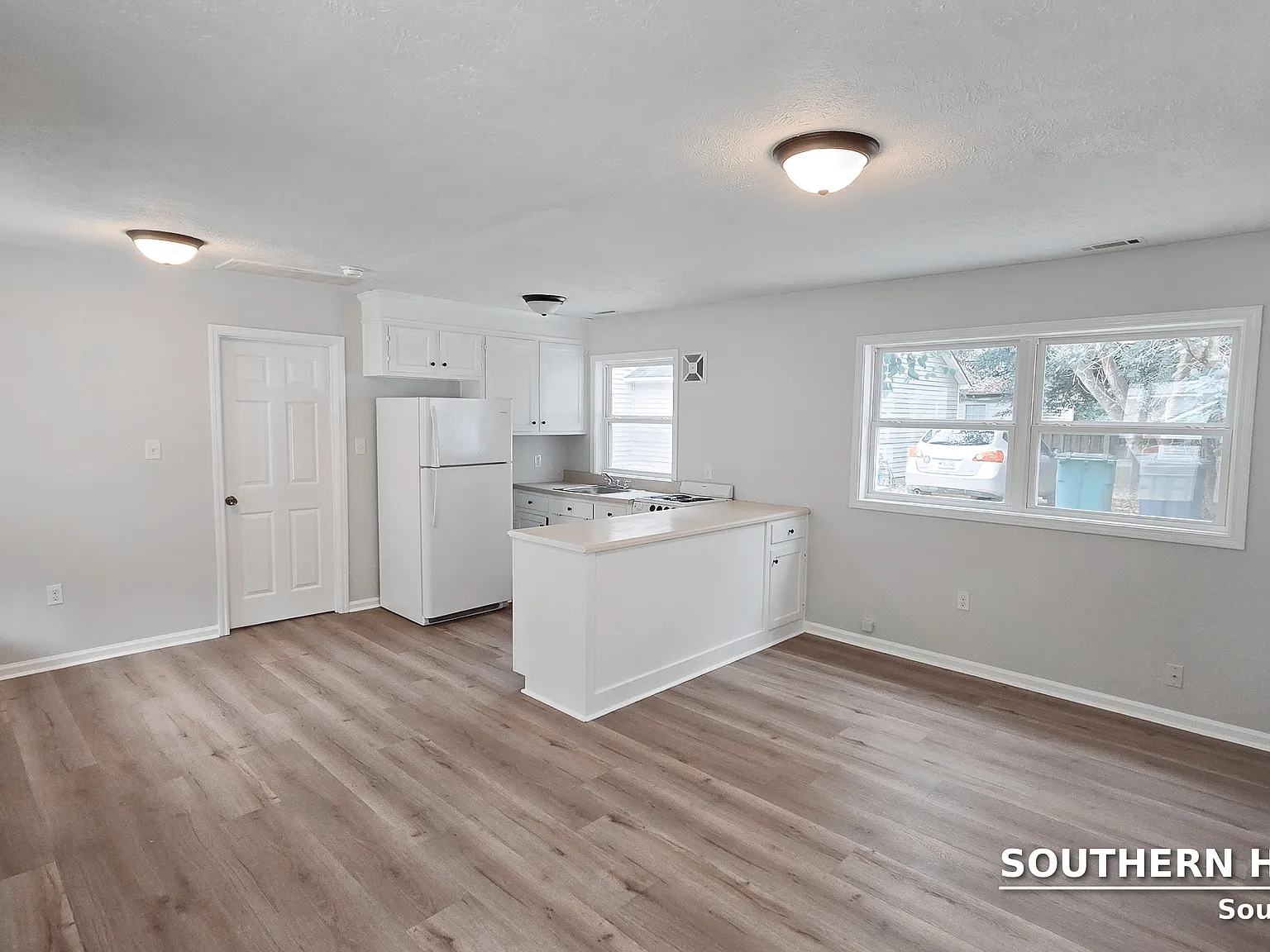 1622 Colleton Ave — Photo 3