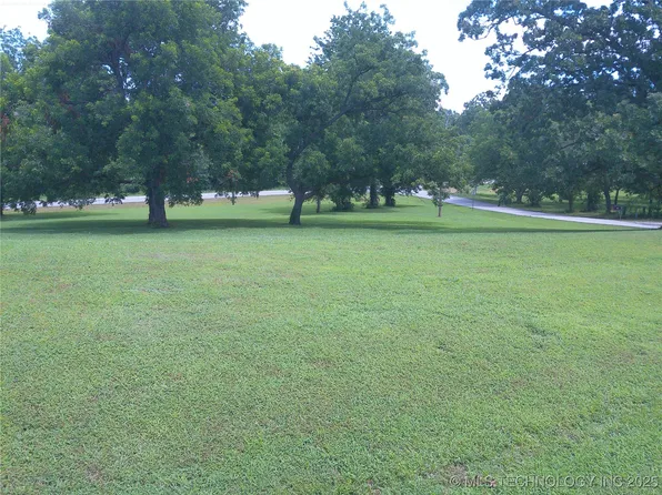 Country Ridge Ct, Claremore, OK 74019