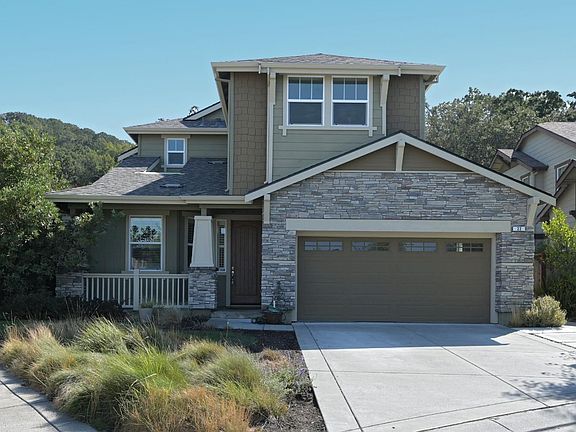 3rd image of 22 Canyon Green Loop