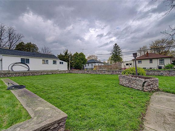 2nd image of 23 Amber Rd