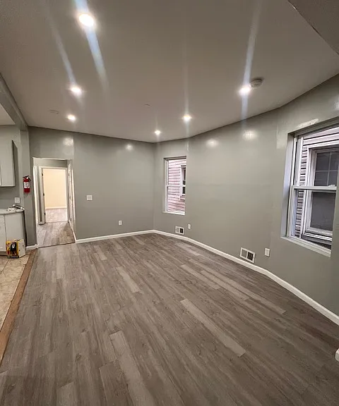 72 Seymour Ave #1 — Photo 9