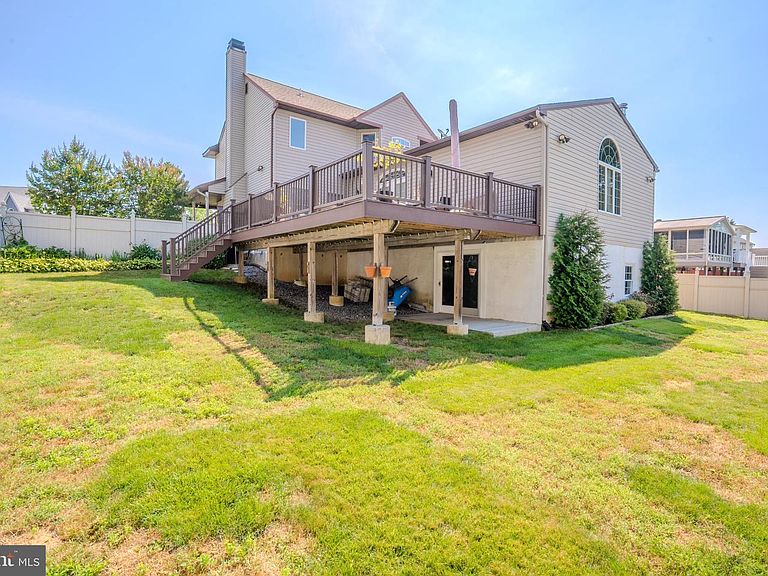 Listing photo 5