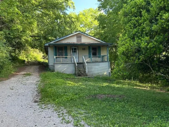 127 Elliott St, Harriman, TN 37748