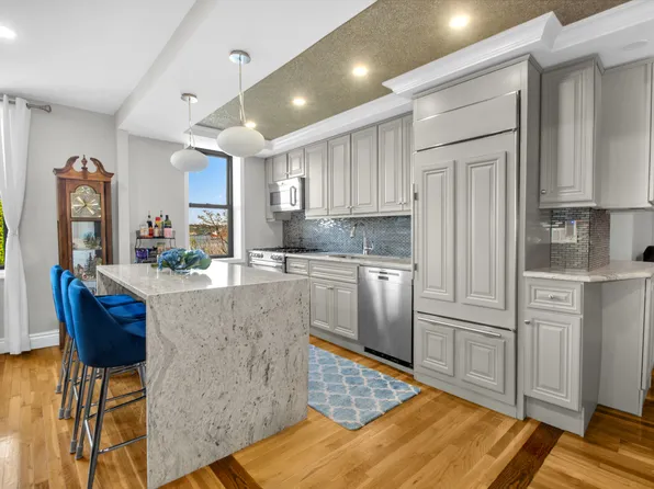 7259 Shore Road image 1 of 10