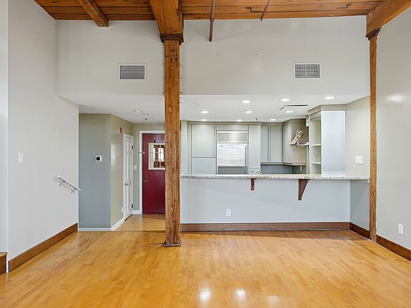 4th image of 555 S Water St APT 218