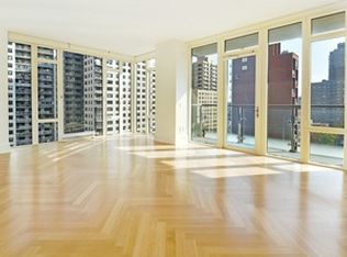 305 E 85th St #9B, New York, NY 10028