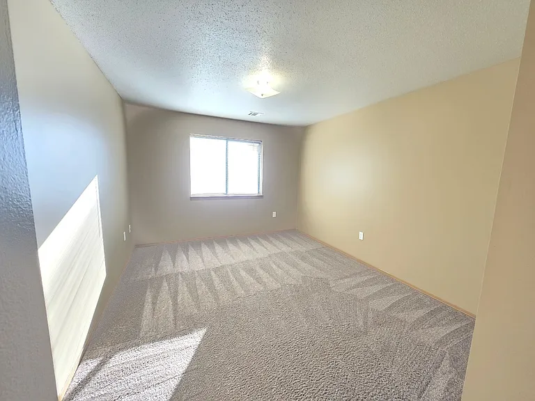 3225 S Sycamore — Photo 24