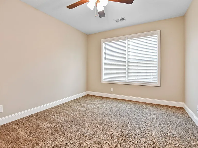 410 Irish Hills Dr — Photo 12