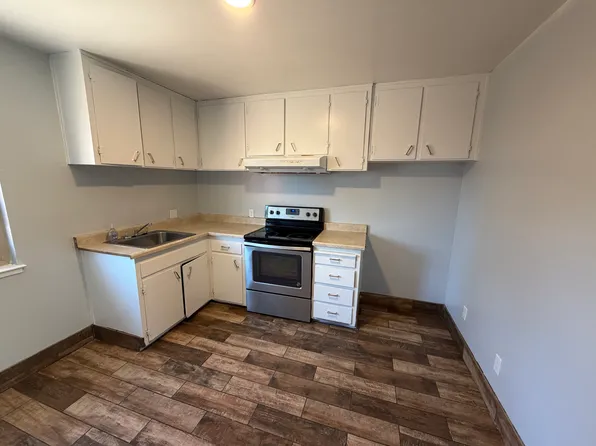 1923 Pine St #1923, Newman, CA 95360