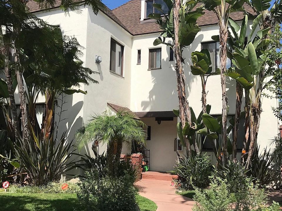 Historic building / Gardener included
