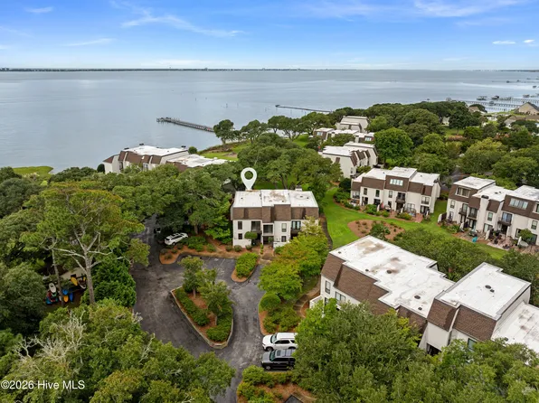 183 Drum Inlet, Morehead City, NC 28557