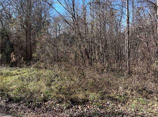 2117 Sprucewood Dr, Greensboro, NC 27407