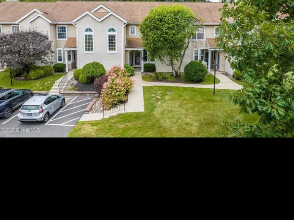 4803 Foxwood Dr S #3, Clifton Park, NY 12065