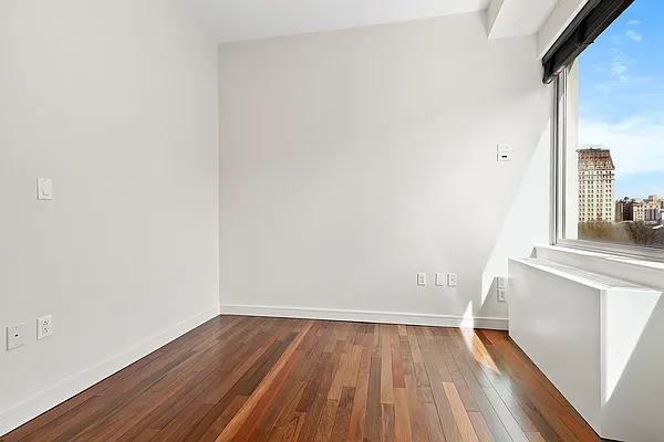 Rented by Douglas Elliman | media 14