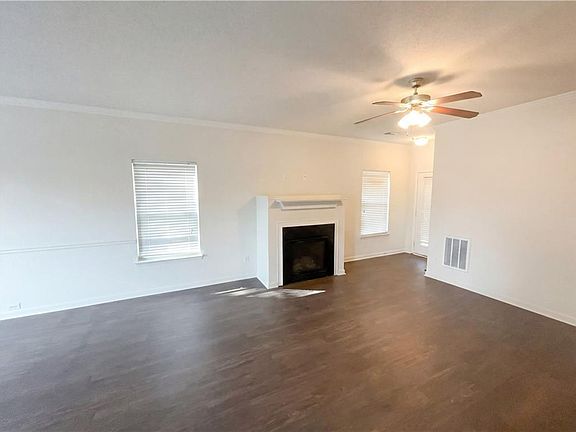 3rd image of 1630 Tigris Ct