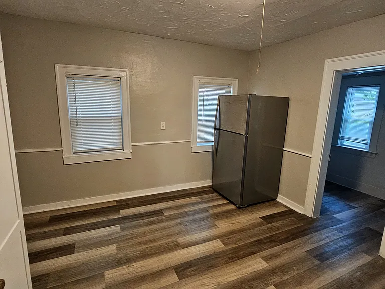 3811 John Ave #1 — Photo 7