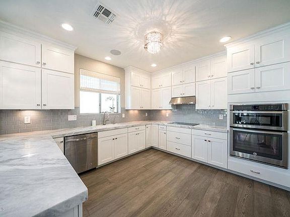 5th image of 3007 N 72nd St