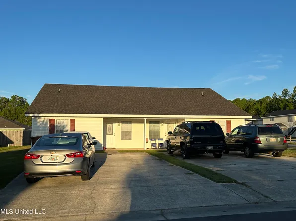 15135 Janus Rd, Diberville, MS 39540