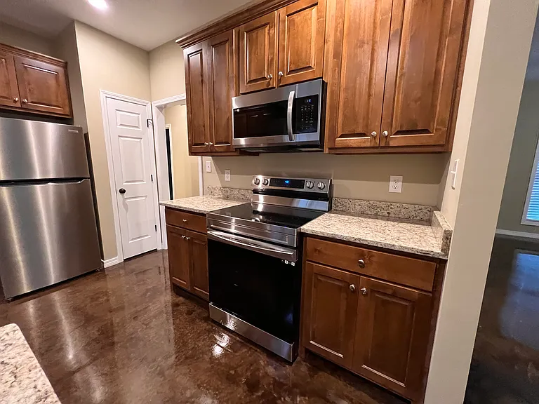 33048B Stables Dr — Photo 6