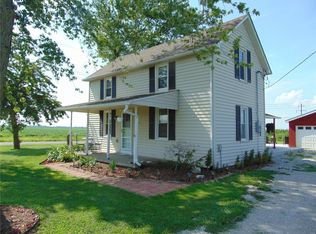 5008 Piasa Rd, Brighton, IL 62012