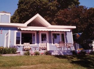 3865 Cottage Shores Dr, Brutus, MI 49716