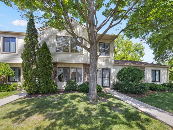 1626 Vermont Dr #1626, Elk Grove Village, IL 60007
