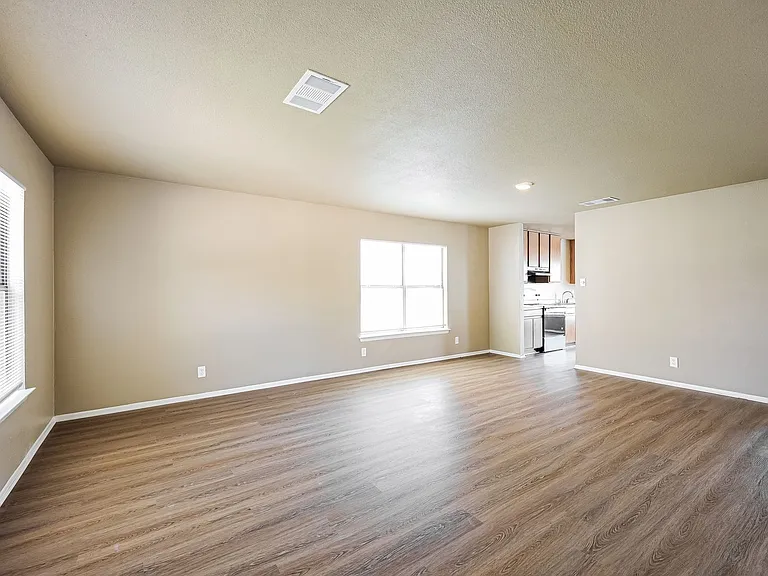 5818 Summer Fest Dr — Photo 10