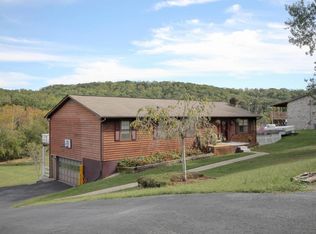 2922 Grove Rd, Mascot, TN 37806