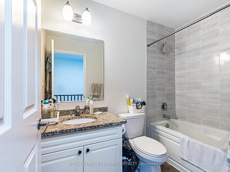 581 Allport Gate — Photo 37