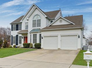 9 Gristmill Rd, Howell, NJ 07731