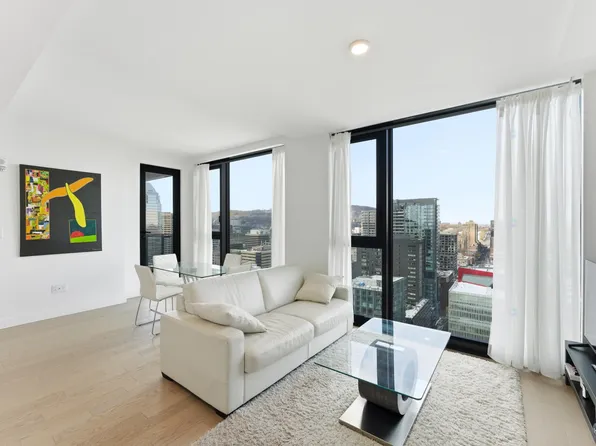 1245 Rue De Bleury #3314, Montreal, QC H3B 0C2