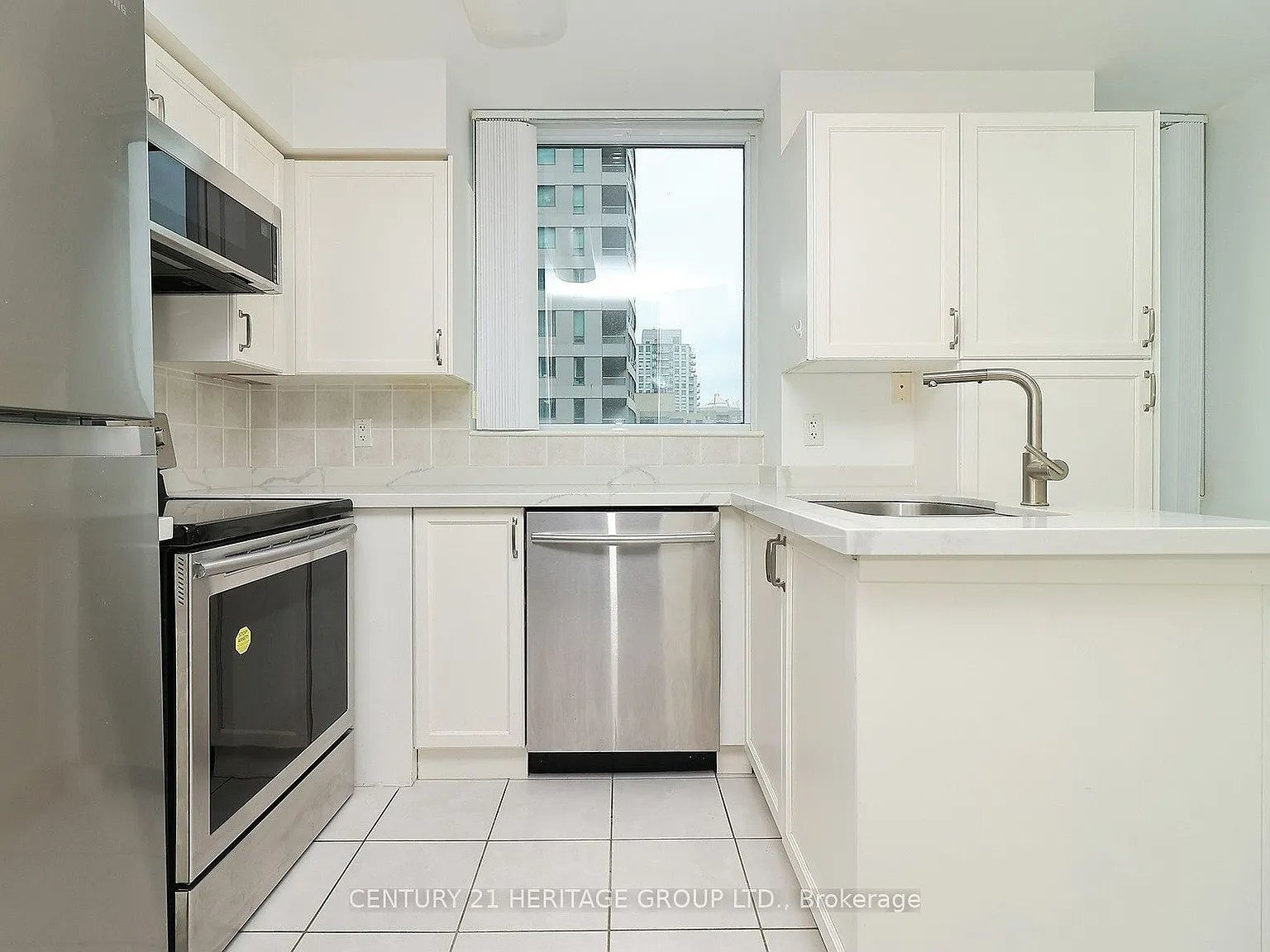 2 bed, $3,250 — Photo 4